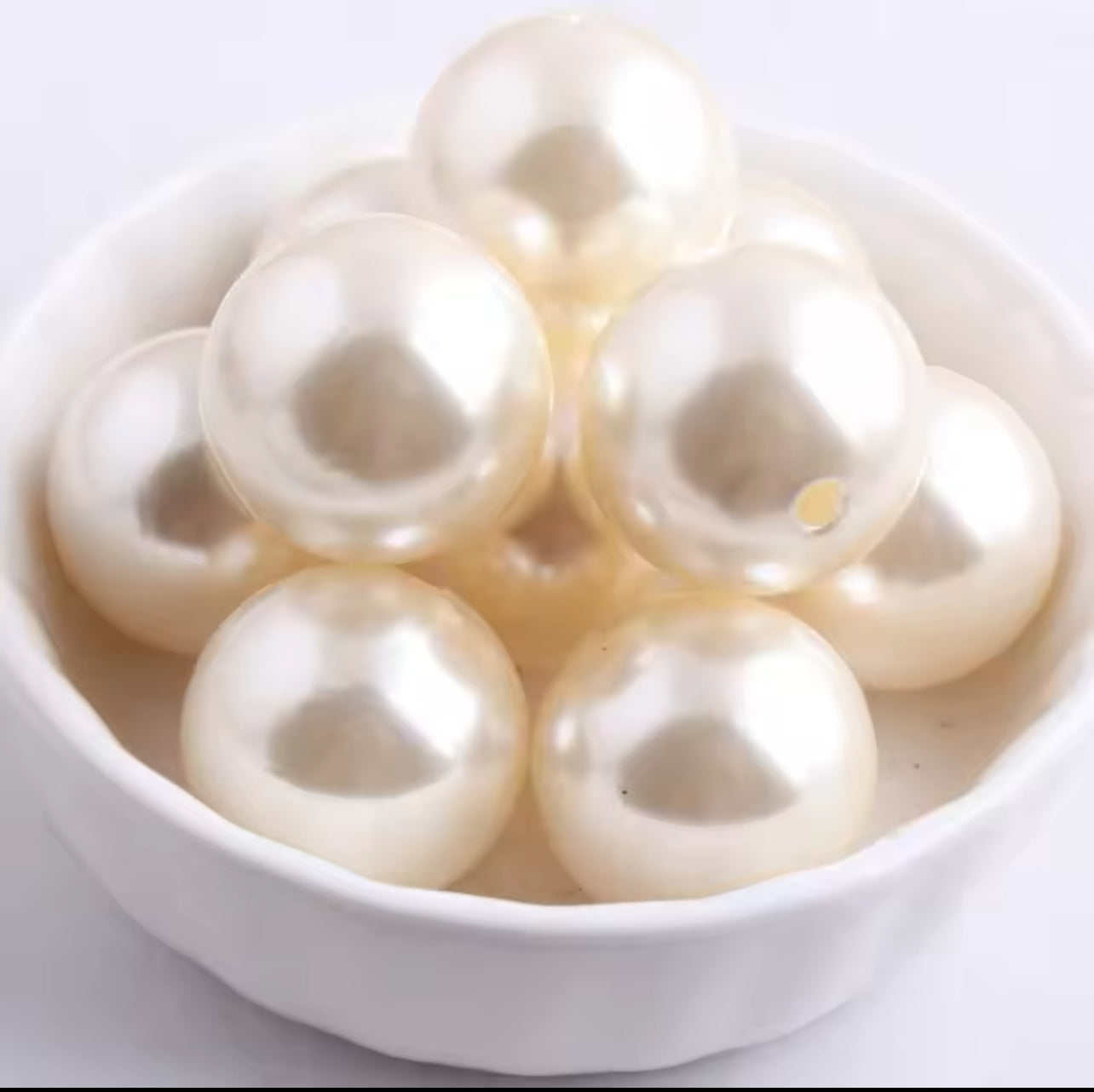 Ivory Pearl Chunky Acrylic 20mm Bead