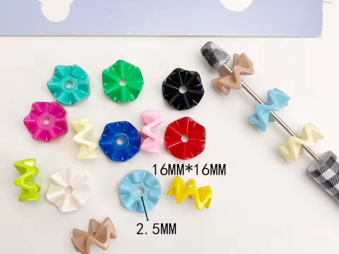 Zigzag Wavy Spacer Acrylic wide Hole Spacer Beads 16mm Set of 10 Mixed Colors