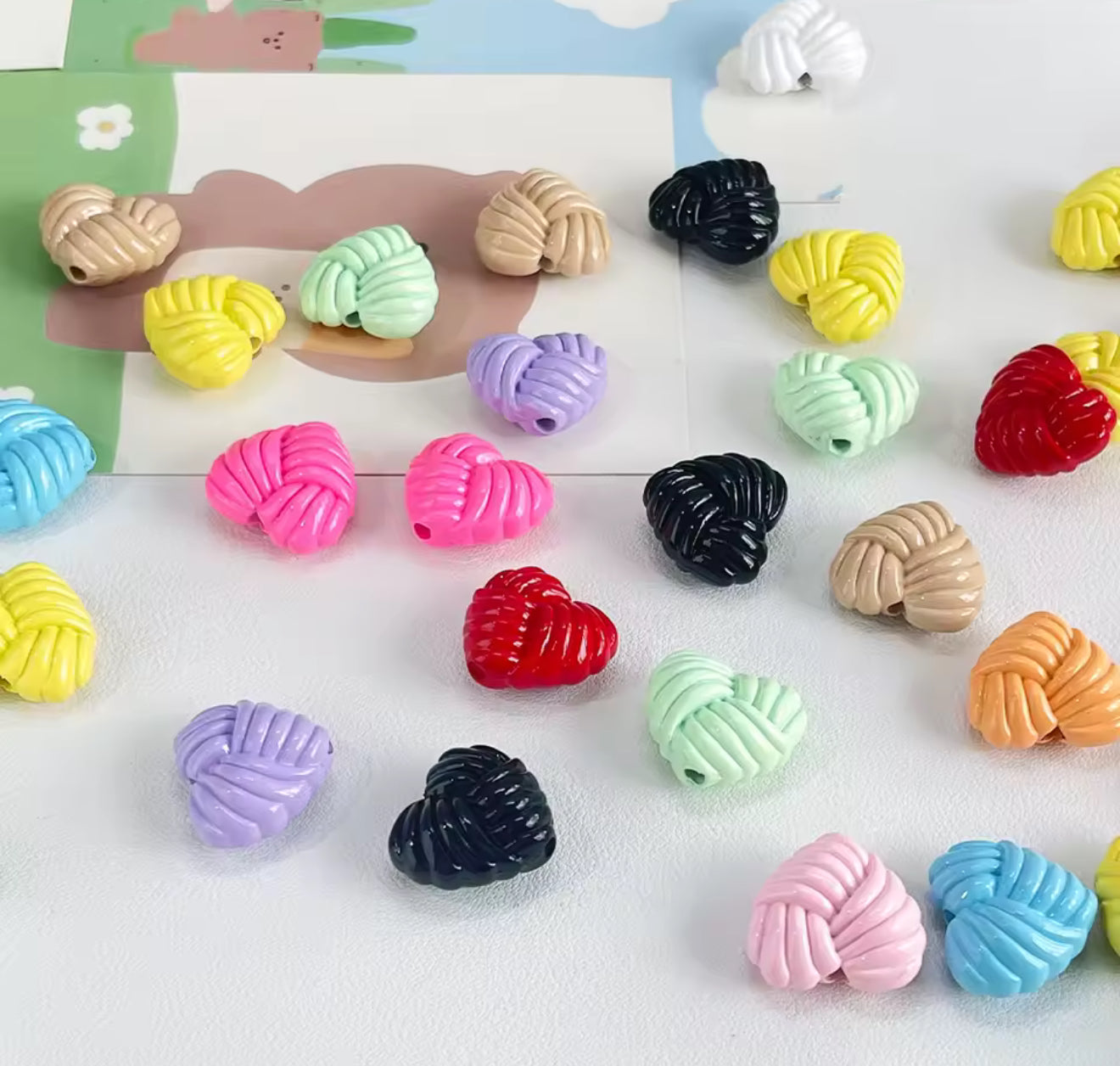 Love Knot Heart 20mm AcrylicBead Set of 5 Mixed Color